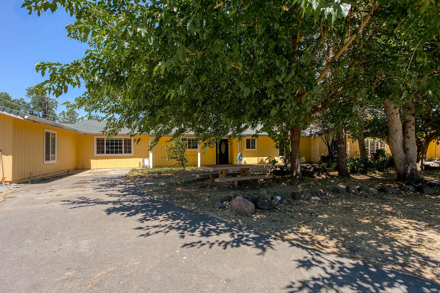 18558 Old Oasis Rd photo 1