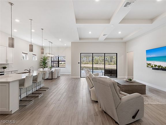 4th image of 10824 Maitland Way