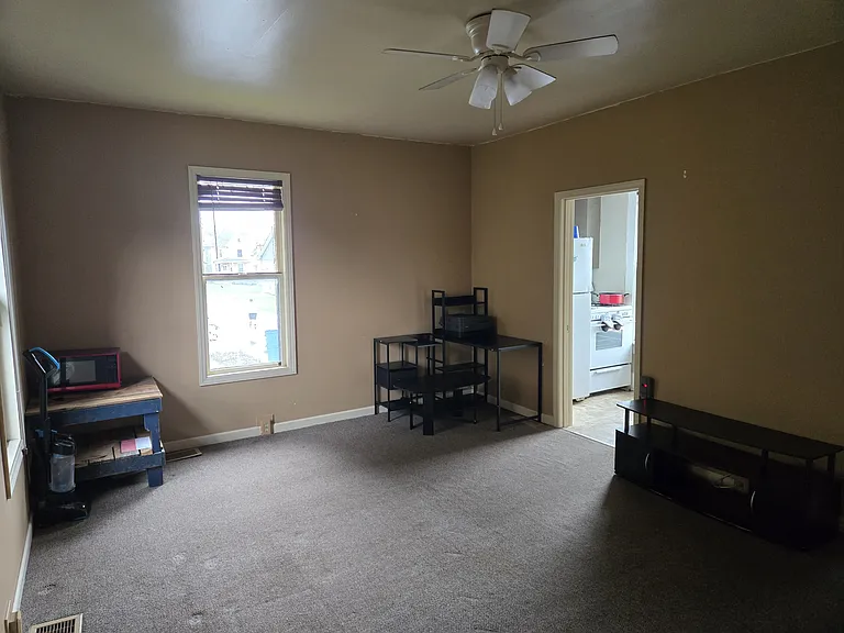 618 1/2 Fairmont Ave — Photo 4