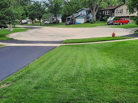 2nd image of 2913 Brentwood Ct