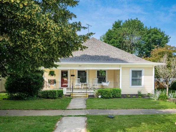 207 N Oak St, London, OH 43140