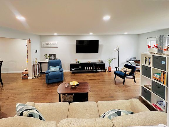 4th image of 4805 Hana Rd