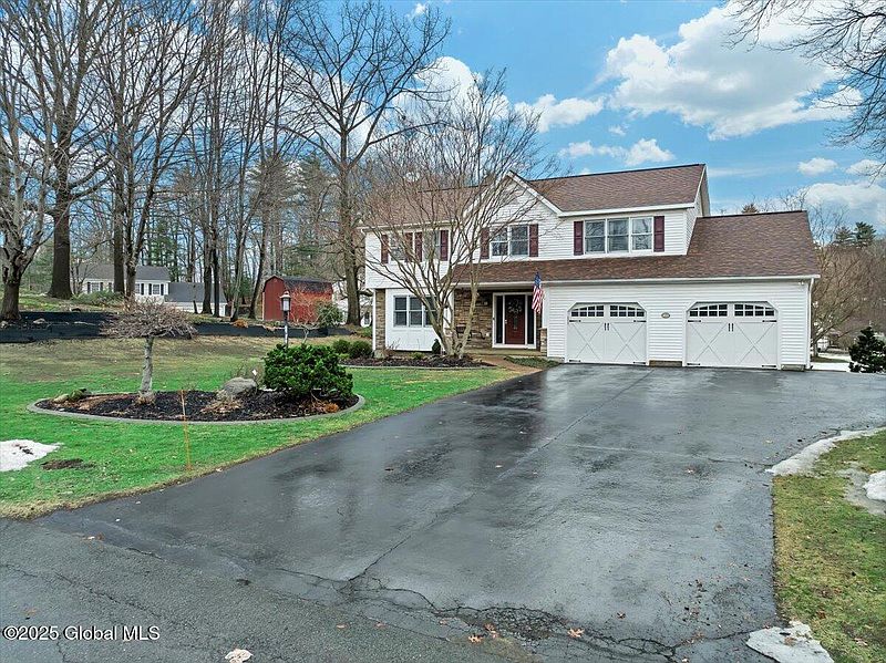 3rd image of 23 Dorsman Drive