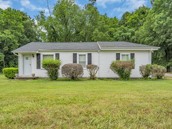 390 Southside Rd, Cunningham, TN 37052