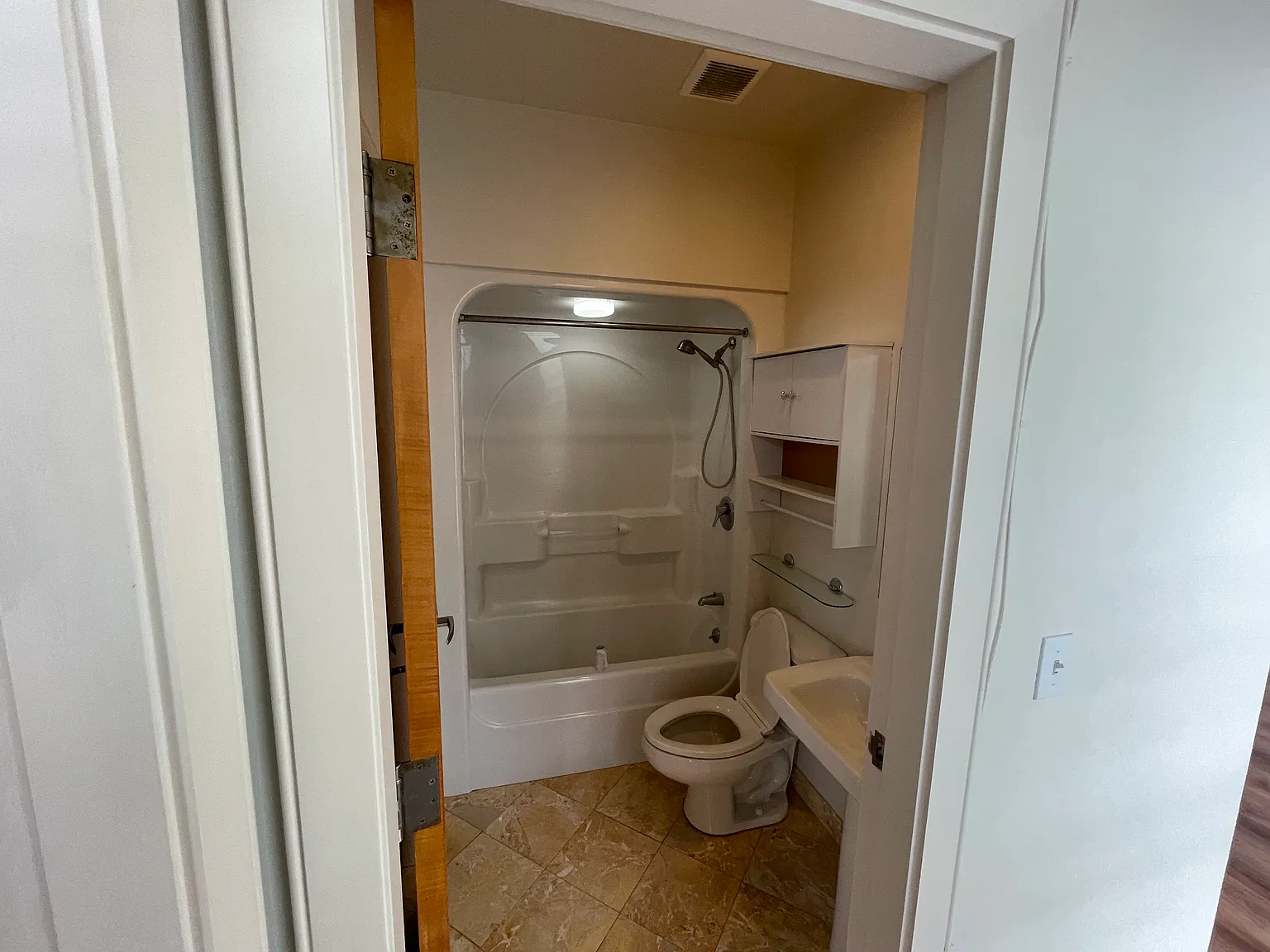 1 bed, 529 sqft, $2,595 — Photo 4