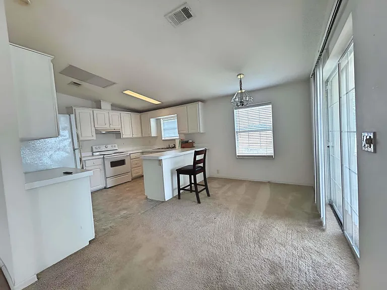 901 Thatcher Blvd #A — Photo 8