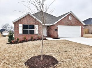 463 La Riata St, Farmington, AR 72730