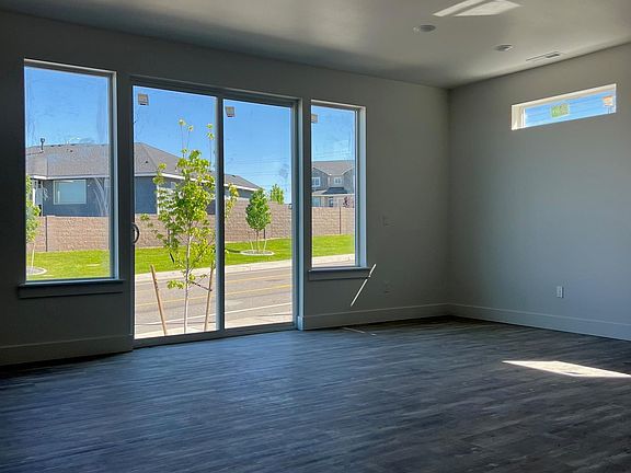 3rd image of 5872 W 41st Ave