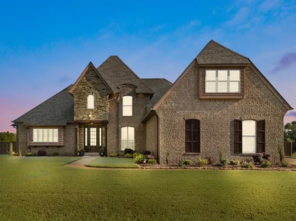 694 Riverwest Cir, Marion, AR 72364