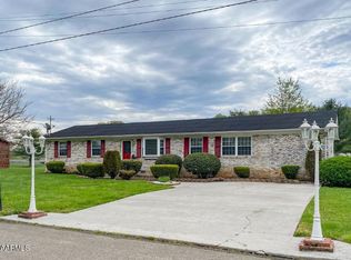 5920 Meadowland Dr, Knoxville, TN 37924