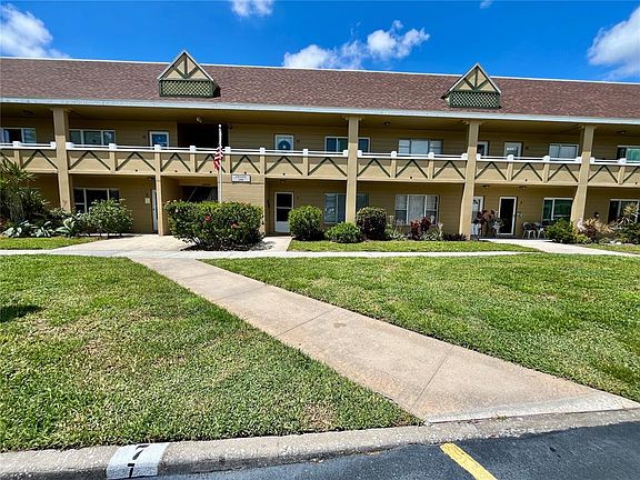 2nd image of 2000 WORLD PARKWAY BOULEVARD #7