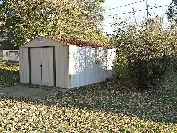 5th image of 1520 S Catalina Ave