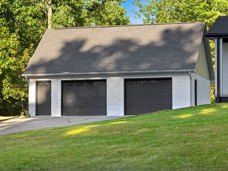 one garage space per renter