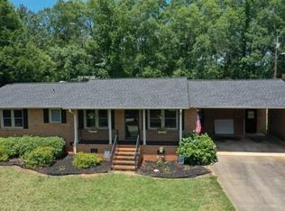305 Winfield Dr, Anderson, SC 29624