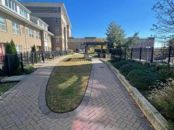 358 Rector St, Perth Amboy, NJ 08861