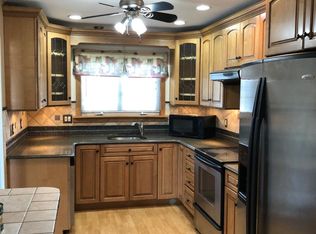178 Eugene St, Holbrook, NY 11741