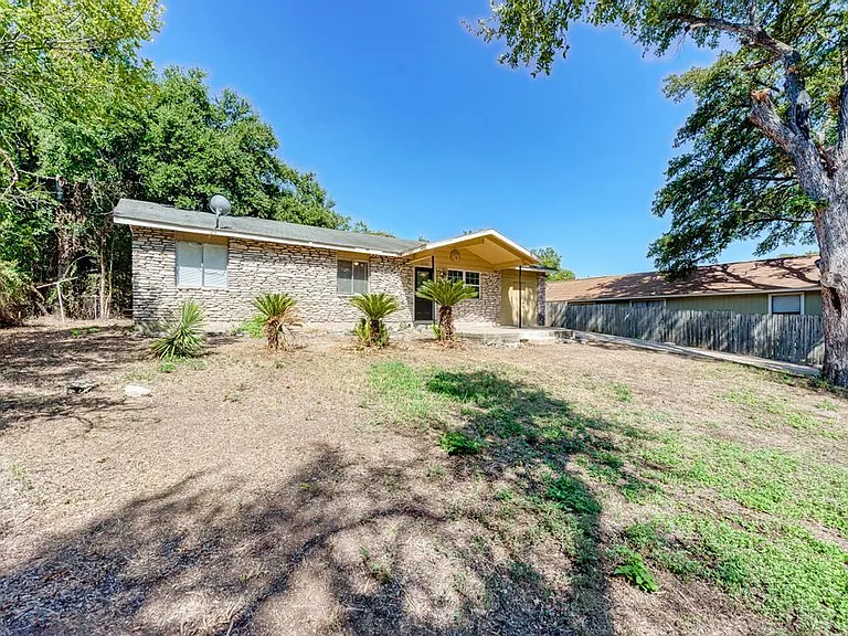 6300 Betty Cook Dr — Photo 3