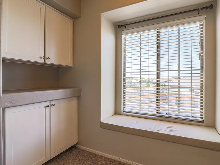 15304 W Wethersfield Rd — Photo 16