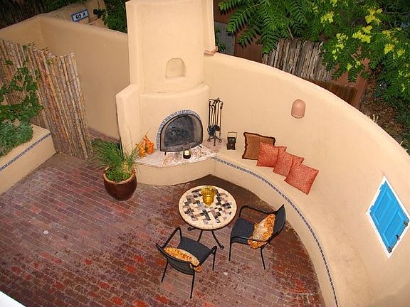 Private Patio with Kiva