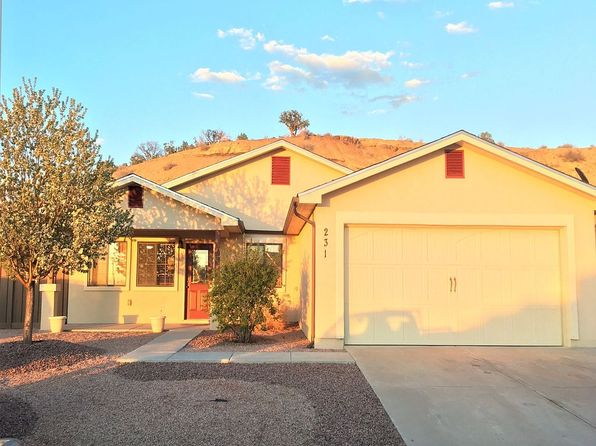 231 Crestwood Ct