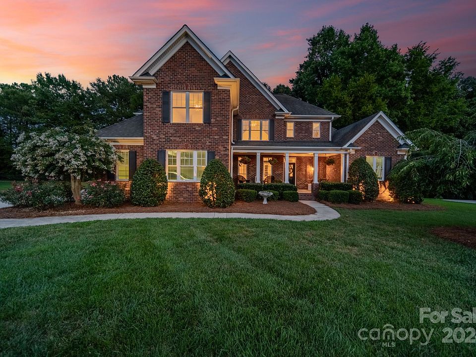 1st image of 3009 Laurie Ct