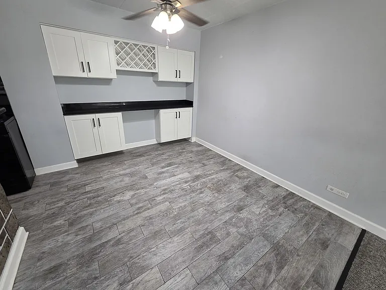 220 S Roselle Rd #222 — Photo 4