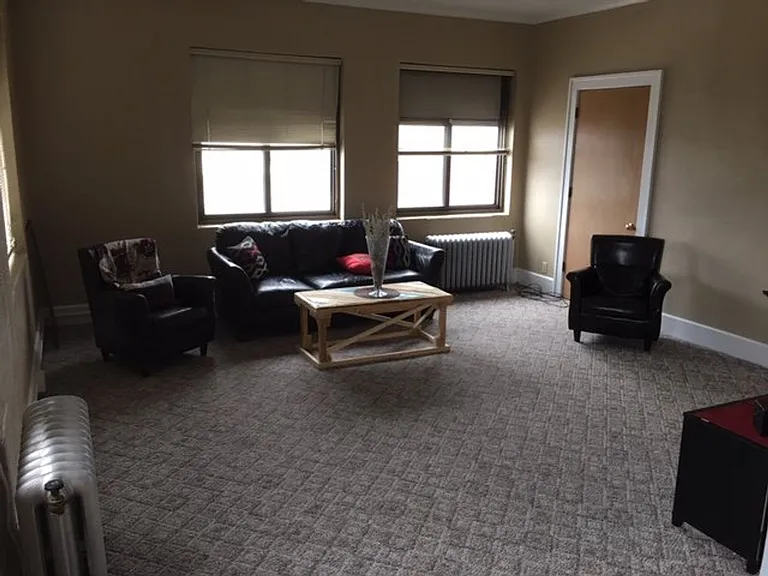 312 N Lawler St — Photo 32