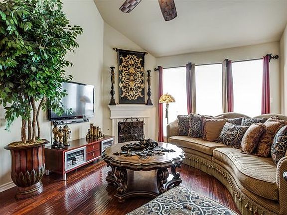 5th image of 9416 Fenway Dr
