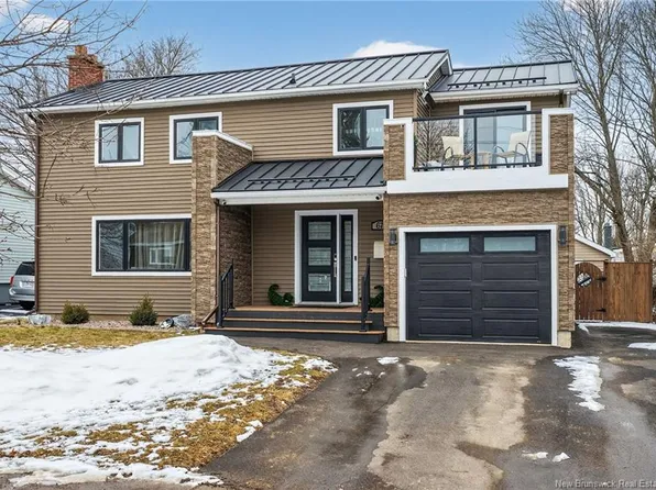 67 Coronation Dr, Moncton, NB E1E 2X3