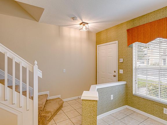 4th image of 1366 Hampton Park Ln