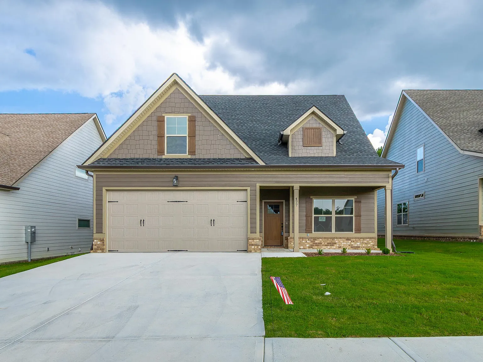 3 bed, 3.0 bath, 1972 sqft, $2,600 — Photo 1