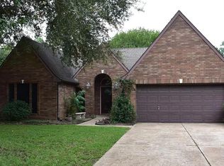 3870 Larkspur St, Alvin, TX 77511
