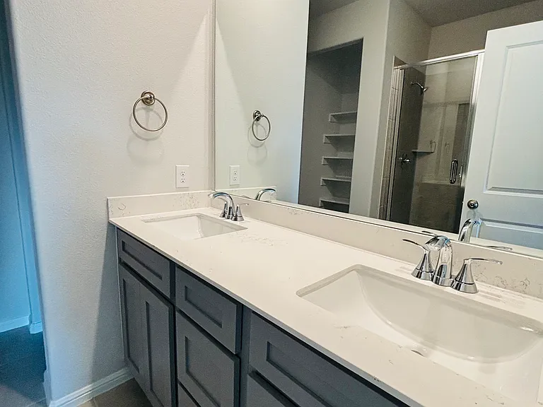 912 Santa Lucia Dr — Photo 10