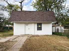 1023 S Millwood Ave, Wichita, KS