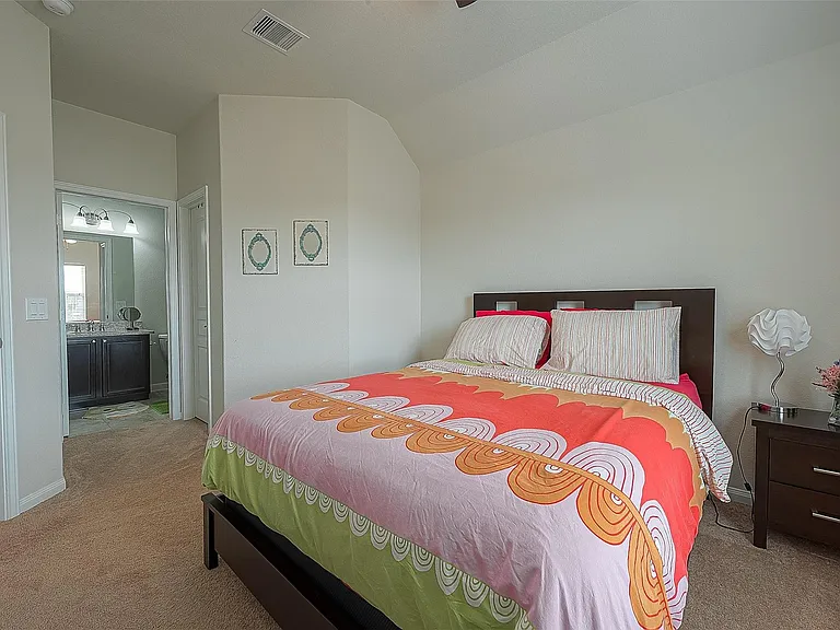 15627 Huddleston Dr — Photo 17