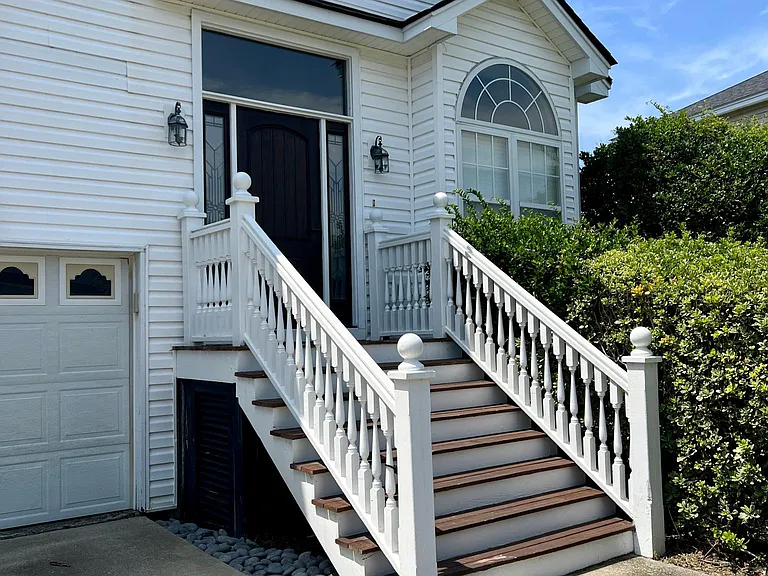 1305 Sand Harbor Ln — Photo 32
