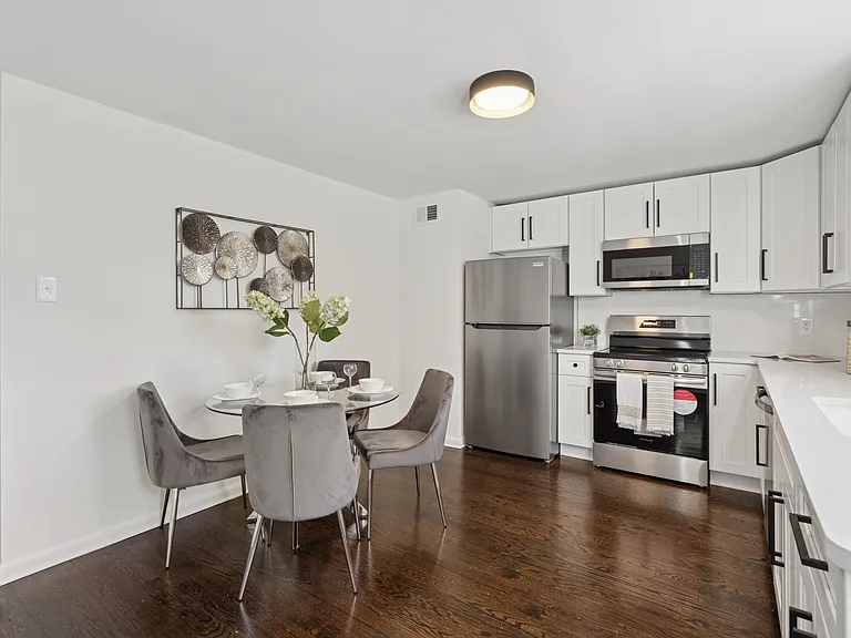 303 Lemon St — Photo 6