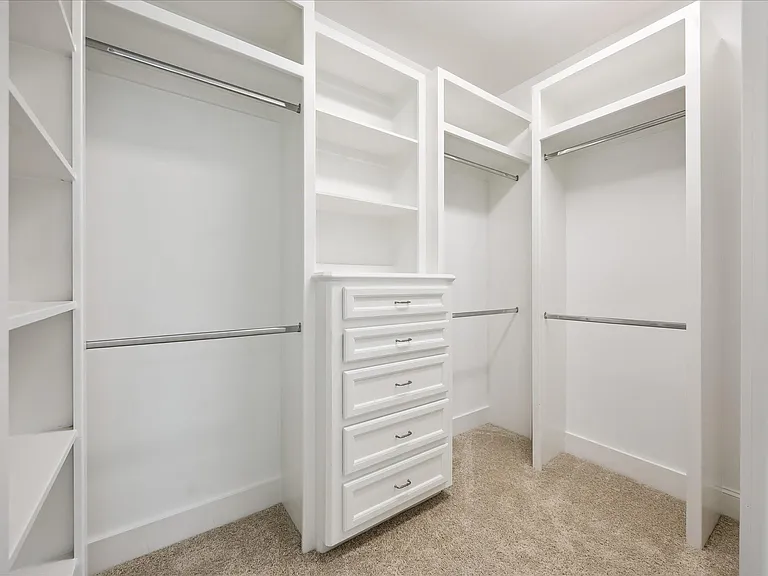 6832 Staffordshire Blvd — Photo 22