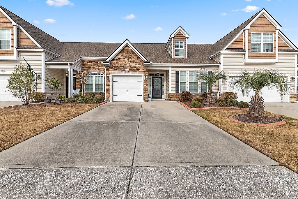 135 Parmelee Dr UNIT D