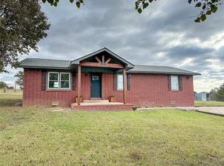 702 Burnside Rd, Sulphur, OK 73086