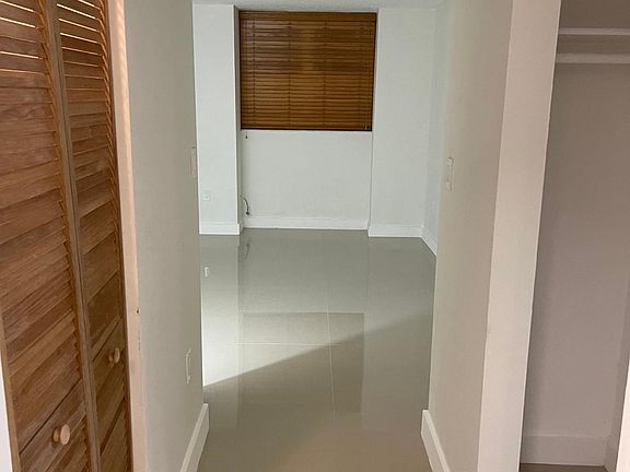 4th image of 10525 SW 112th Ave APT 115