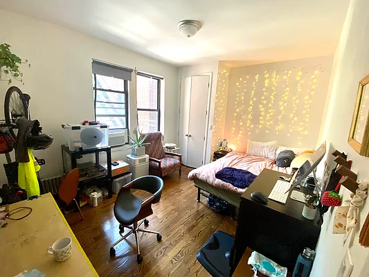 Rented by Lang Realty LLC | media 16