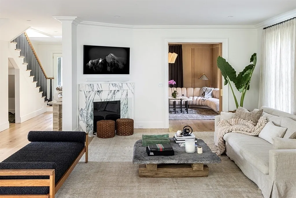2 bed, 2.5 bath, $3,900 — Photo 1