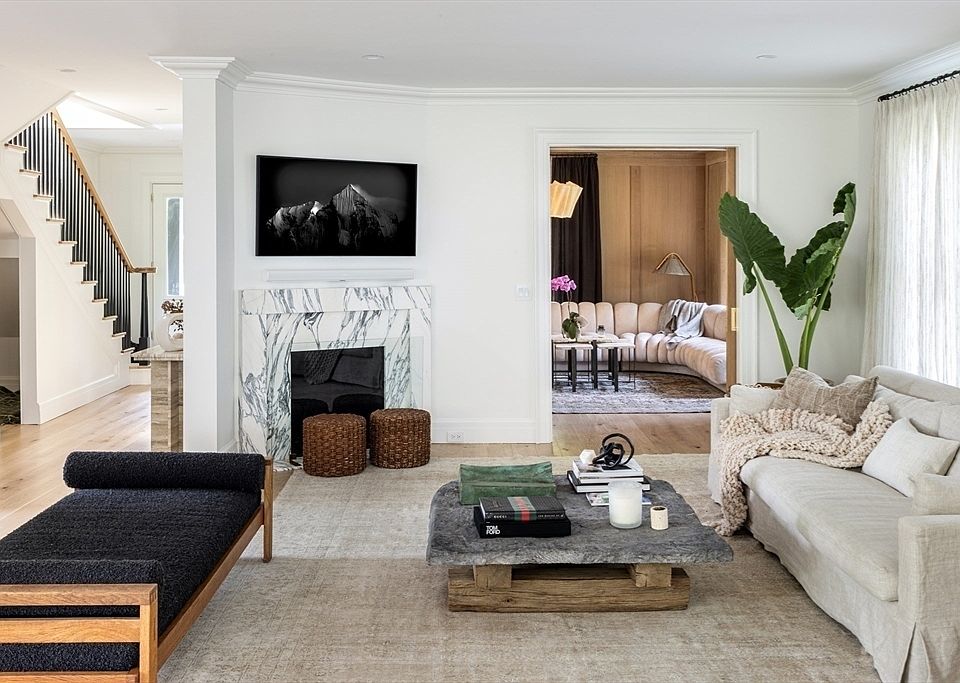 1st image of 156 Hampshire St #2