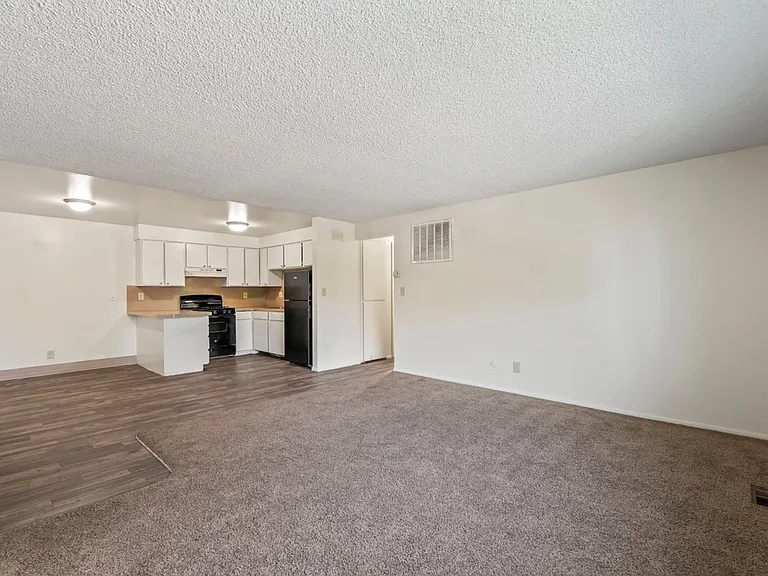 Christopher Village Apartments — Photo 15