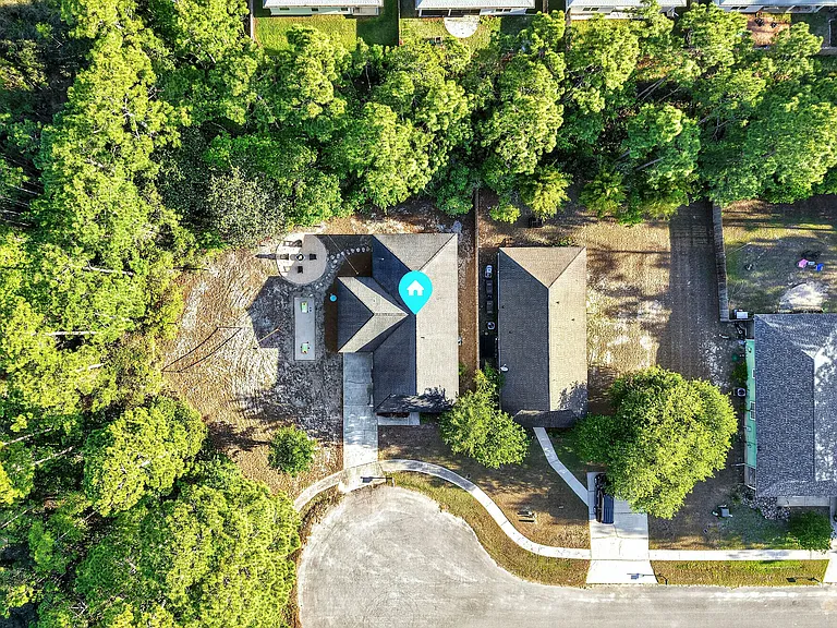 412 Hunters Rd — Photo 45