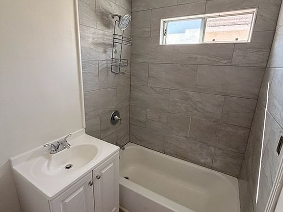 3rd image of 1615 Cherry Ave APT 3