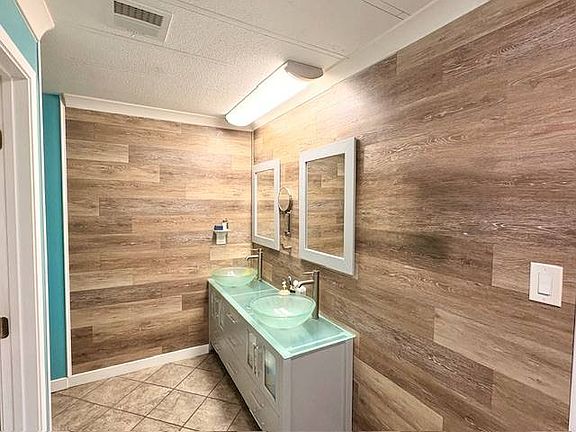 5th image of 971 Borden Rd Spc 77