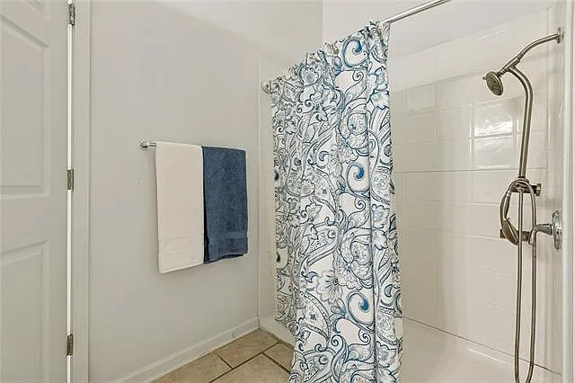 4609 Annunciation St — Photo 10