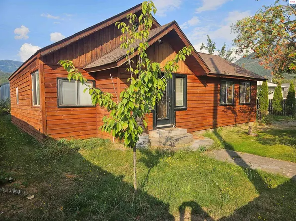 108 W 3rd Ave, Clark Fork, ID 83811